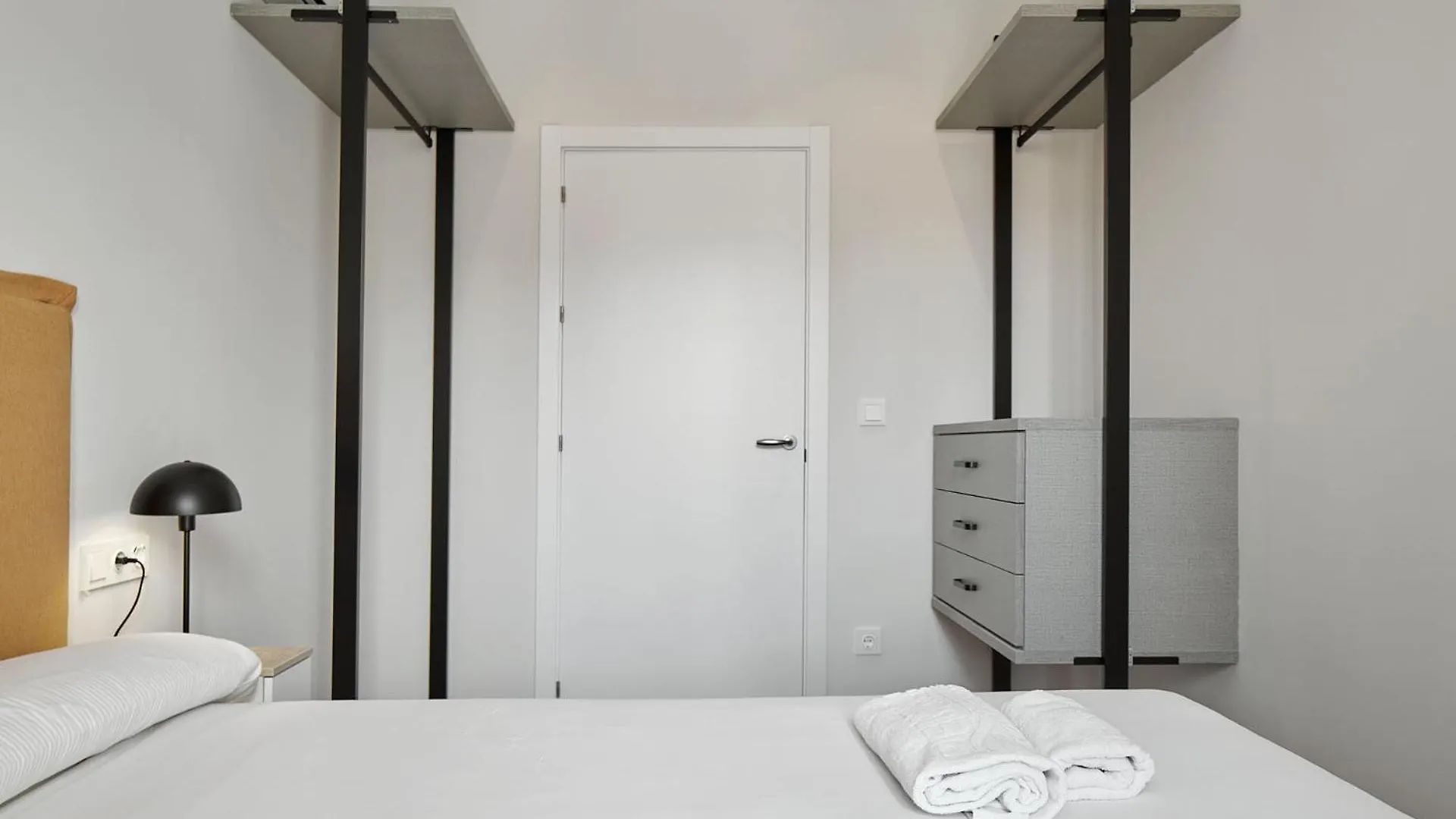 The Rentals Collection - Garibai San Sebastian Apartment