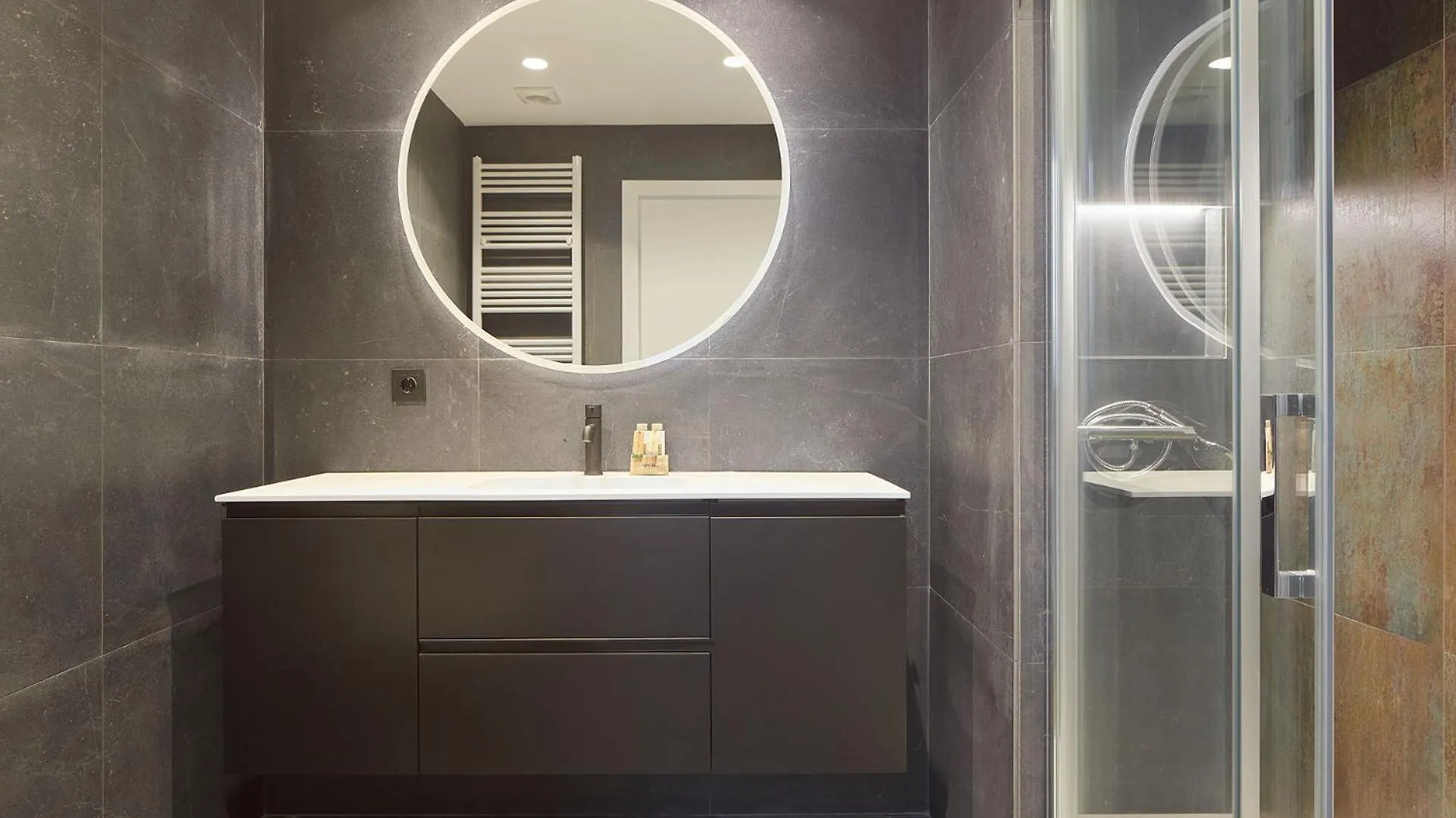 Apartment The Rentals Collection - Garibai San Sebastian Spain