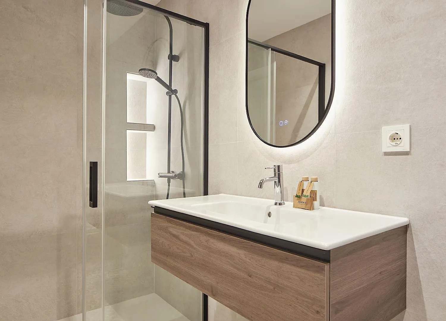 The Rentals Collection - Garibai San Sebastian Apartment