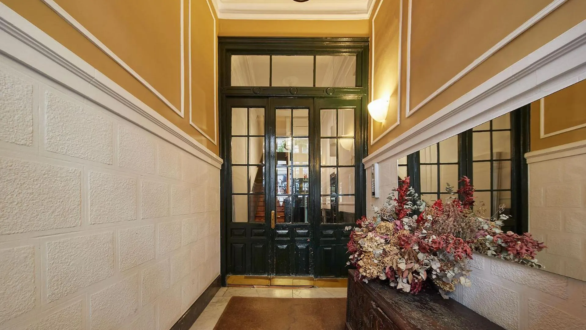 The Rentals Collection - Garibai San Sebastian Apartment